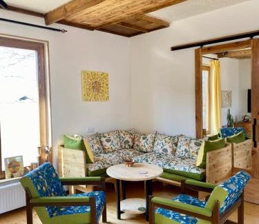 Vanadzor Casa | Eco Art House