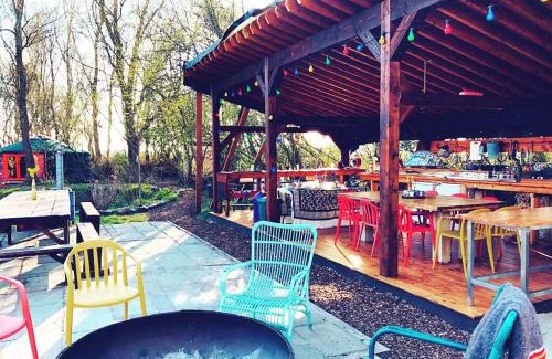 Oosterpoortwijk Otro | Eco-Camping De Helleborus, Yurt, Bell & Safari tent, Pipo, Caravans, Dorms and Units