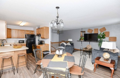 Fargo Casa | Eco Chic Townhome off 25th