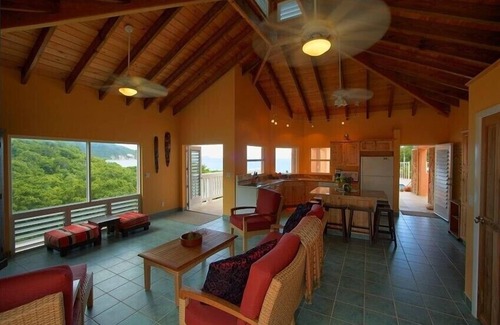 Fish Bay Villa | Villa ecológica frente al mar!