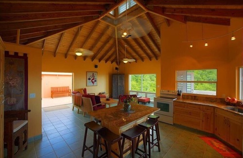 Fish Bay Villa | Villa ecológica frente al mar!