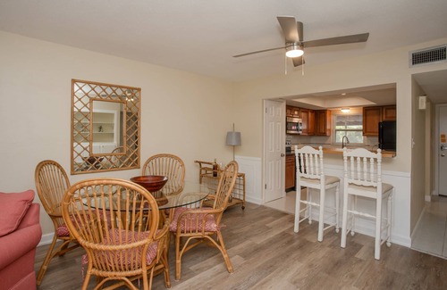St. Petersburg Condominio | Eco Friendly Condo on Florida's Gulf Coast. Come stay at our beautiful condo.