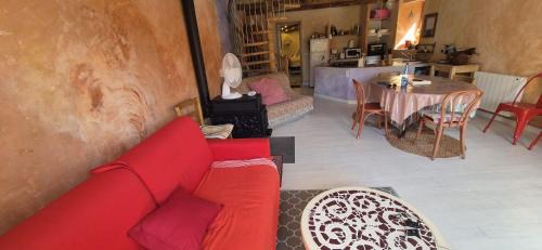 Champagnac-le-Vieux Casa | Eco-gîte panoramique face aux volcans avec ateliers couture bohème en option