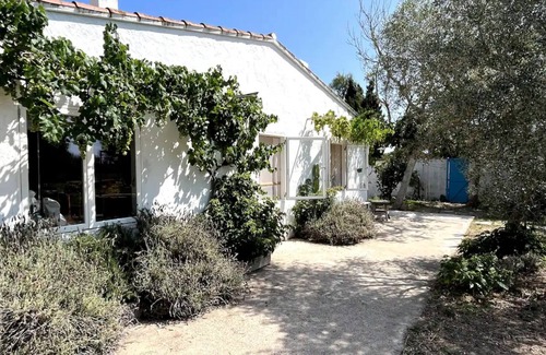 Torroella de Montgri Cabaña | Eco house en la playa. Reserva natural Illes Medes