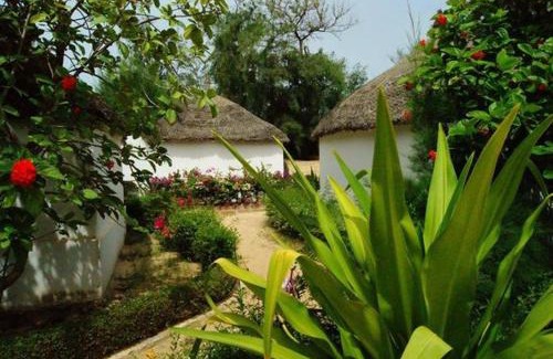 St. Louis Hotel | Eco-Lodge Hotel Oasis Fishing