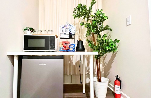 Graham Casa | Eco- Minimal: Pure Living Space in a house