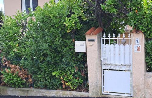 Carnoux-en-Provence Cama Y Desayuno | Ecolieu La pépinière