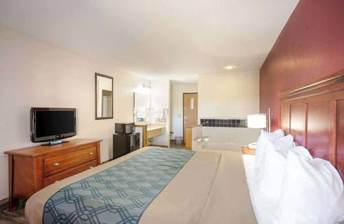 Southwest Area Hotel | Econo Lodge Cedar Rapids