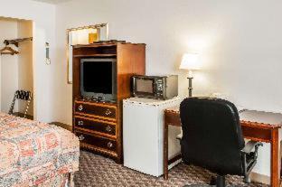 Eagle Nest Cabina | Econo Lodge Eagle Nest