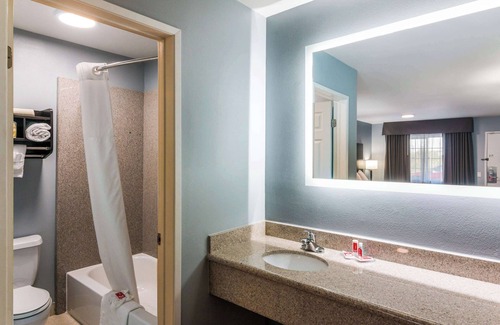 Hesperia Hotel | Econo Lodge Hesperia - Victorville I-15