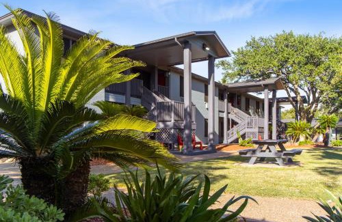 Fulton Hotel | Econo Lodge Inn & Suites Fulton - Rockport