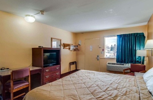 Bluefield Cabina | Econo Lodge Near Bluefield College