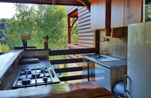Mreznica Casa | Ecoturismo Mrežnica, pequeño complejo familiar escondido en la naturaleza pura.