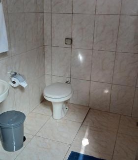 Guaratingueta Casa | Edícula quarto suíte, confortável e bem localizado