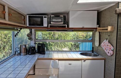 Venus Bay Otro | Eddie's Caravan @ VB