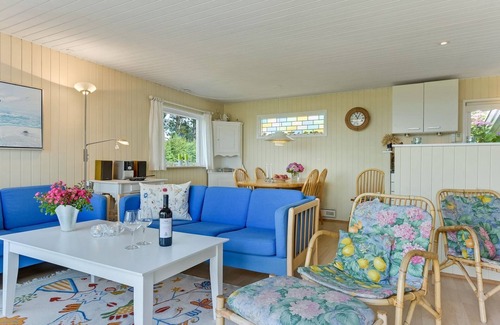 Fej Casa | "Eddy" - 50m from the sea by Interhome