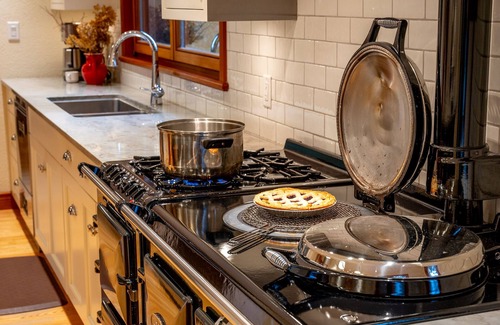 Whistler Cabina | Edel Hof Alpine Country Inn - A Whistler Retreat