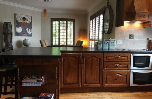 Ennis Casa | Eden Cottage Retreat - Impresionantes vistas con jacuzzi!