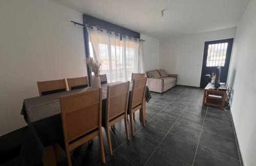 Sainte-Suzanne Apartamento | Eden Garden t3 appartement spacieux avec jardin Eco-ferme