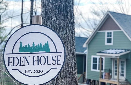 Luray Cabina | Eden House - A cozy chic mountain escape