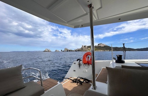 Porquerolles Casa | Catamarán EDEN moderno de 2 a 8 pers. en el puerto