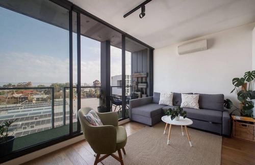 Abbotsford Apartamento | Eden of Abbotsford - A Serene Escape off Johnston St