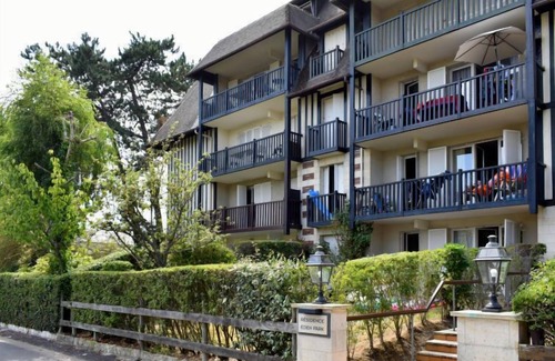 Benerville-sur-Mer Apartamento | Eden Park by Interhome