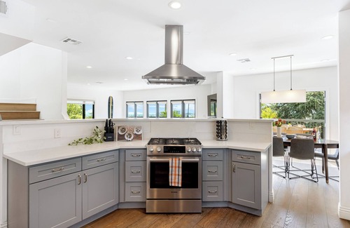 Los Feliz Casa | Edendale by AvantStay | Urban Hilltop Oasis w/ Amazing Views in <3 of Los Feliz