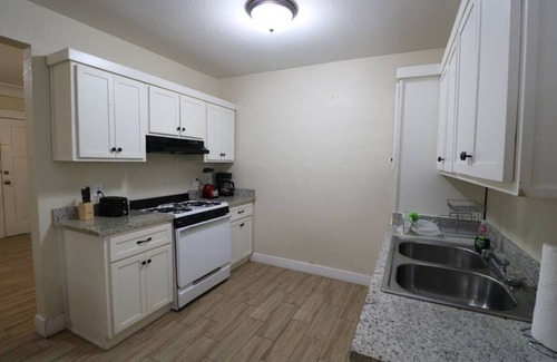 El Paso Casa | Eden’s Comfort Suite - Near I-10