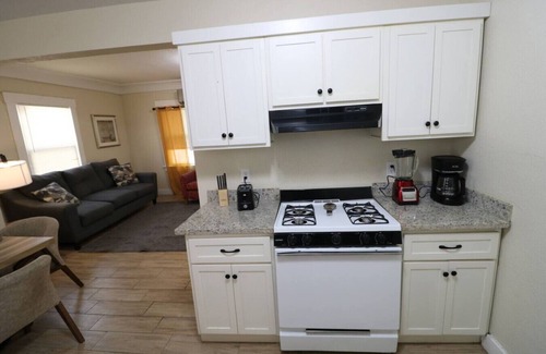 El Paso Casa | Eden’s Comfort Suite - Near I-10