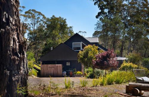 Wheatsheaf Casa | Edessa Lodge - 2 bedroom tranquil bush retreat