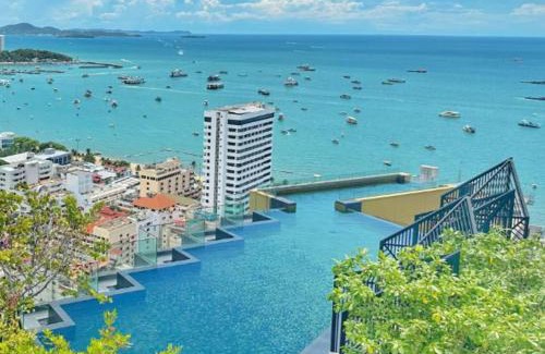 Pattaya Bay Apartamento | Edge Central Pattaya SeaView with Infinity Pool & Free Netflix