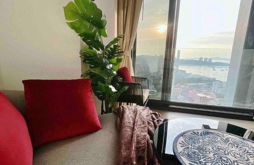 Pattaya Bay Apartamento | EDGE Pattaya Seaview with infinity pool