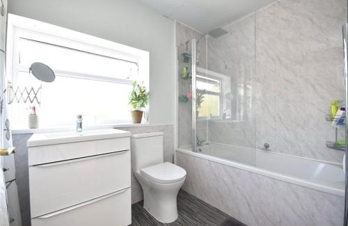 Bishop's Cleeve Casa | Edgecote