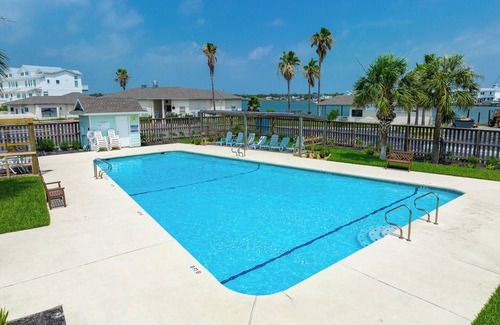 Key Allegro Cabaña | Edgewater Escape