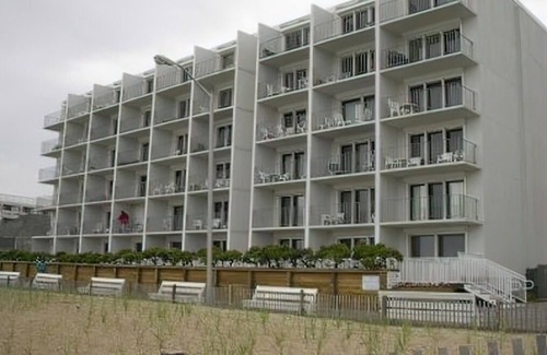 Rehoboth Beach Condominio | Edgewater House - Ocean Front Units With Spectacular Views!