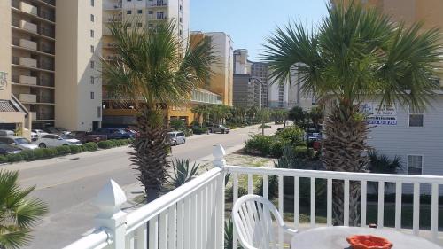 Windy Hill Hotel | Edgewater Inn