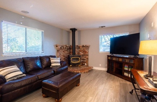 Lema Ranch Casa | Edgewood Escape located in the heart of Redding, California