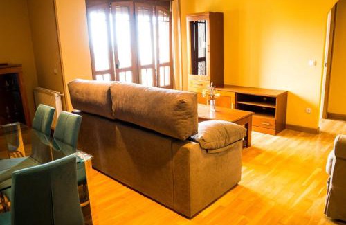 Burela Apartamento | EDIFICIO CINE MON