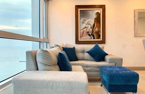 El Laguito Apartamento | Edificio Palmetto Sunset Apt 1805