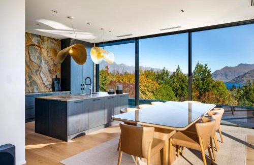 Queenstown City Centre Villa | Edinburgh Heights by Sothebys Luxury Rental Homes