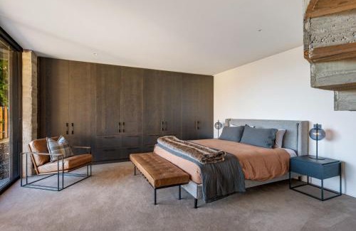 Queenstown City Centre Villa | Edinburgh Heights by Sothebys Luxury Rental Homes