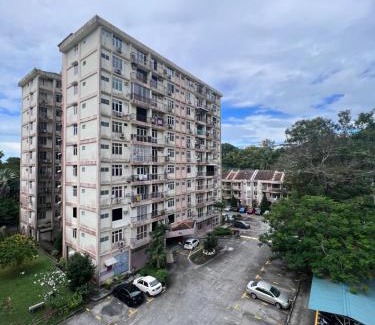 Batu Ferringhi Apartamento | EE's Surfer's House - Seaview, 3 min walk to beach