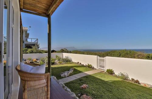 Kleinmond Casa | Efcharisto Seaside Cottage - Lower Beach Road