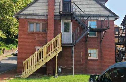Tyrone Apartamento | Efficiency Apt located between State College & Altoona Pa, minutes from I-99.