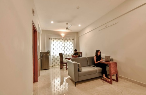Brookefield Apartamento | Ega Orchid Luxury by HomeSlice