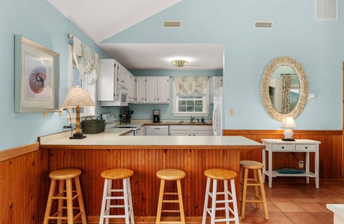 Duck Casa | "Ehh, What's up, Duck": Private Pool, Dog-Friendly, Short Walk to Beach Access