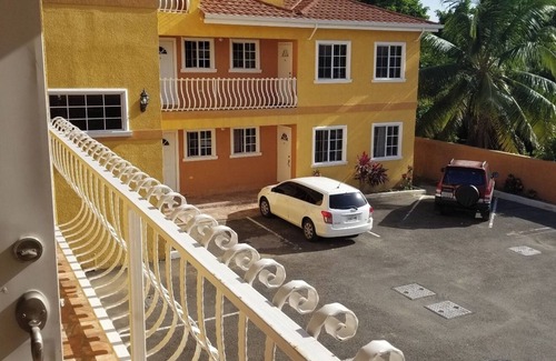 Eastwood Park Apartamento | EI Gabriel Kingston