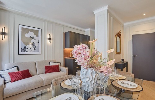7th Arrondissement Apartamento | Eiffel Tower Apartment Invalides