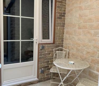 Faubourg Saint-Germain Apartamento | Eiffel Tower studio with patio